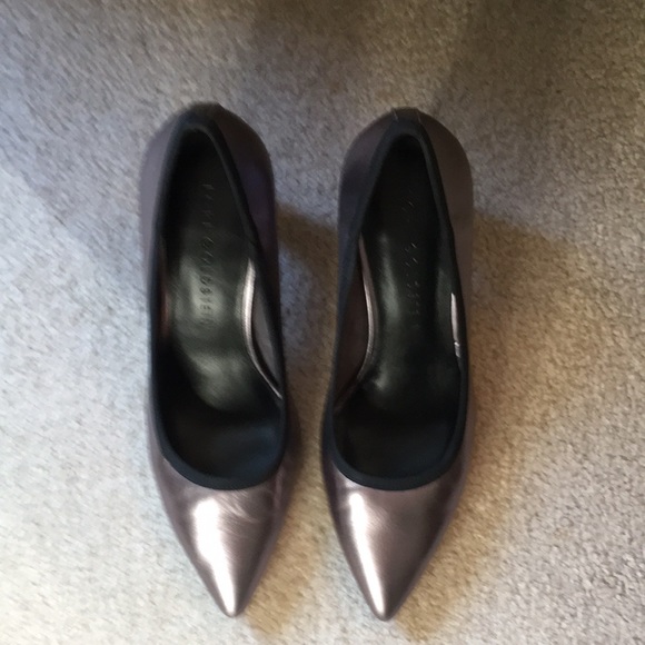 Lori Goldstein Metallic Pump NIB, SZ 7M - Picture 2 of 6